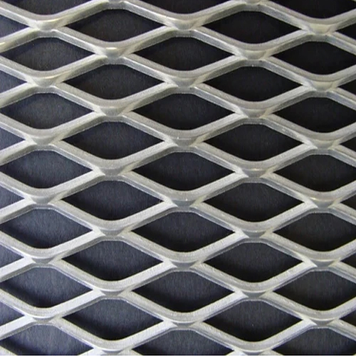Gi Wire Mesh - Galvanized Iron Wire, Metal Alloys, Coated Finish, Available In Various Colors, High Tensile Strength For Heavy-duty Applications