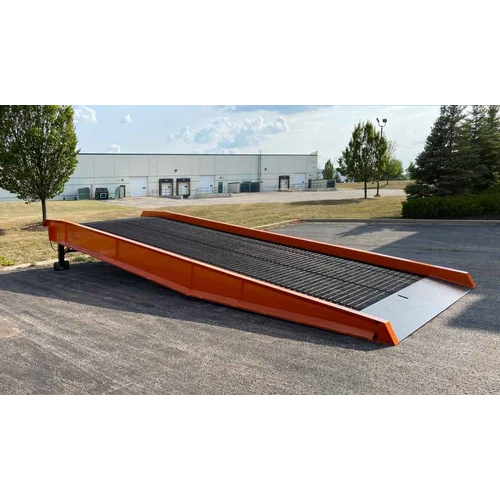 Mobile Hydraulic Dock Ramp - 10-15 Tonne Lifting Capacity | Durable, Rust-Proof, Easy to Operate